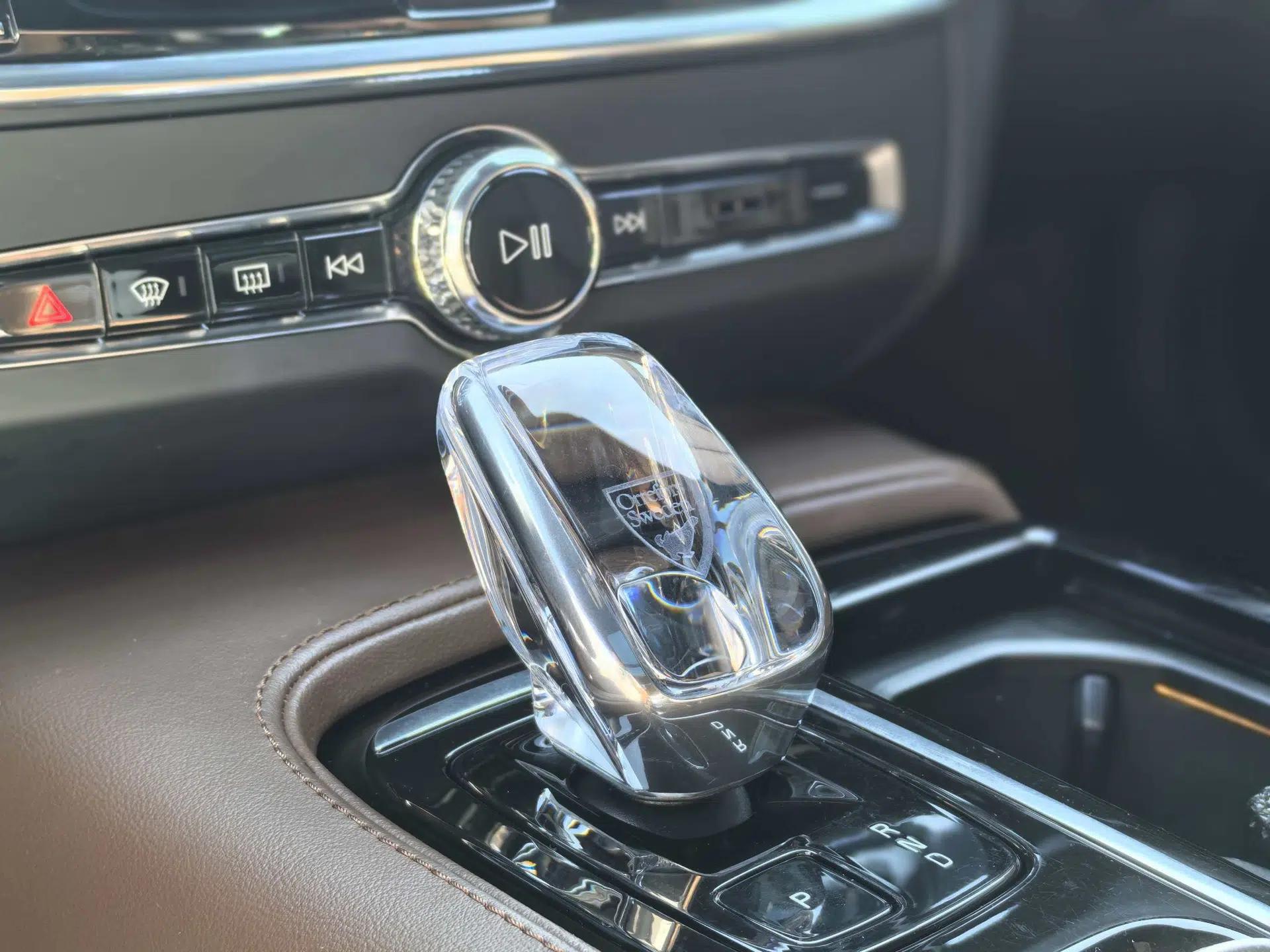 Volvo S90 New Energy 2023 T8 Plug-in Hybrid All-Wheel Drive Long-Range Luxury Edition — миниатюра 13