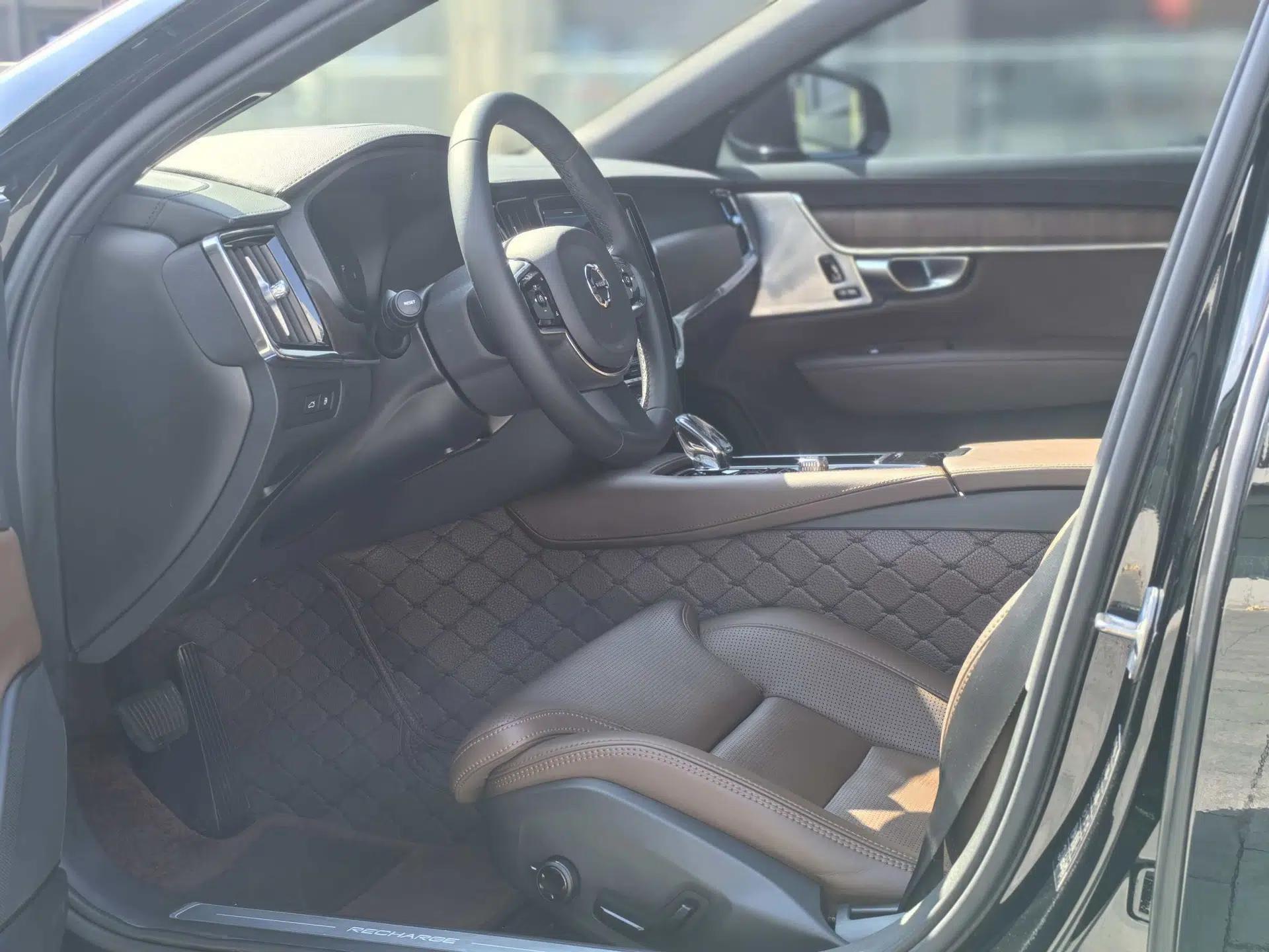 Volvo S90 New Energy 2023 T8 Plug-in Hybrid All-Wheel Drive Long-Range Luxury Edition — миниатюра 14