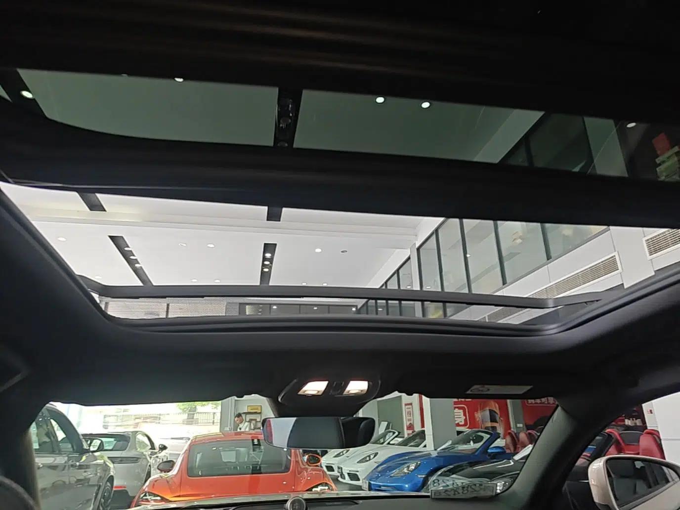 Volvo V90 2025 Cross Country B5 AWD Prestige Edition — миниатюра 20
