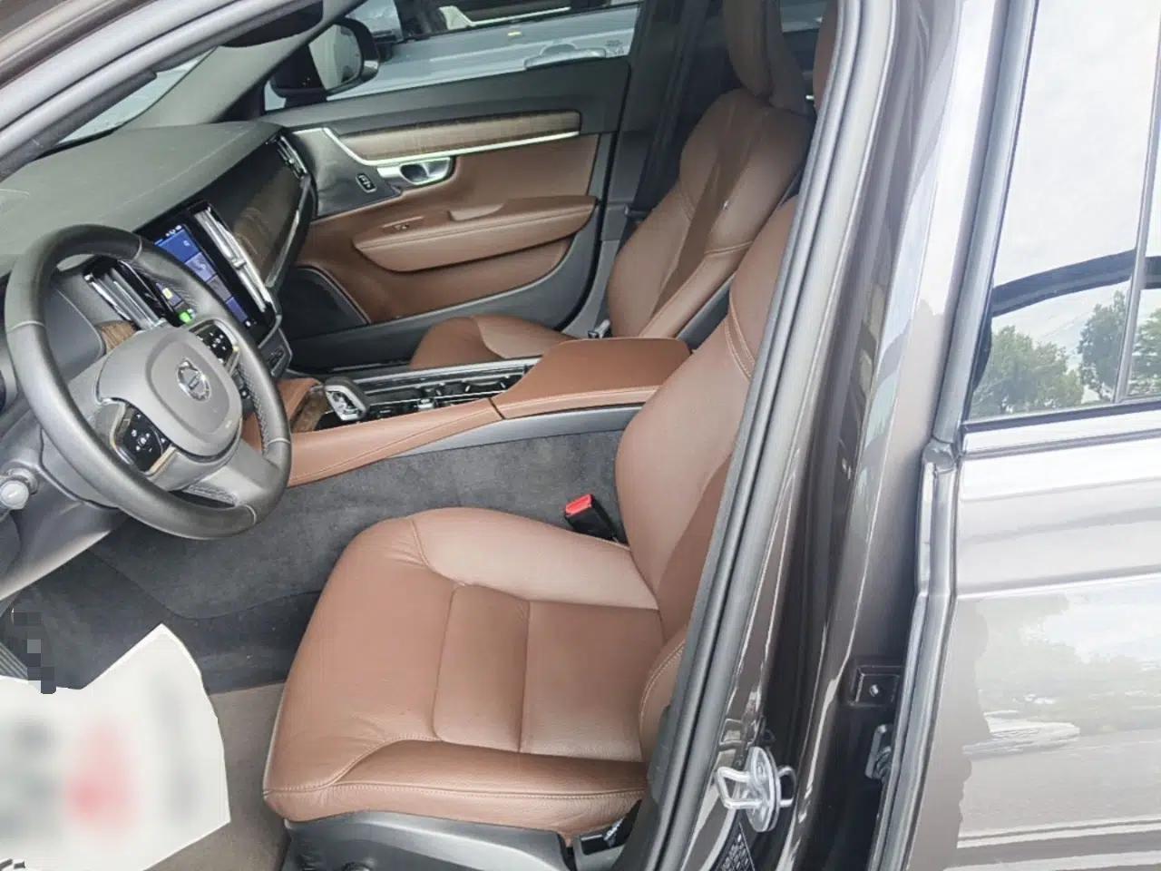 Volvo V90 2024 Cross Country B5 AWD Smart Range Edition — миниатюра 17