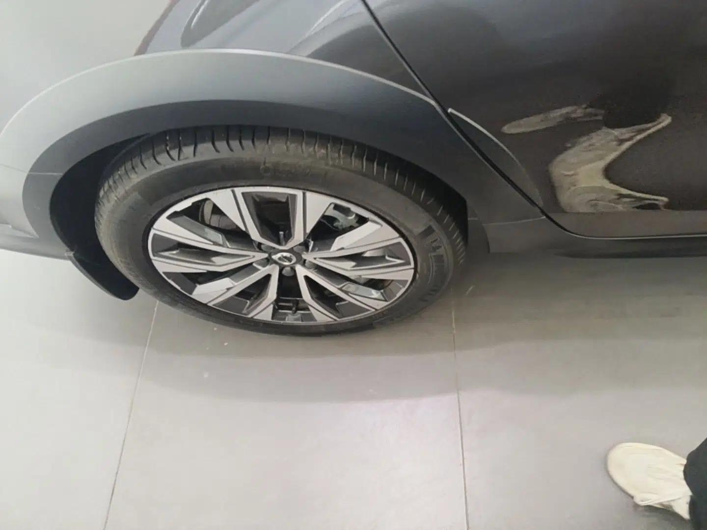 Volvo V90 2024 Cross Country B5 AWD Smart Range Edition — миниатюра 10