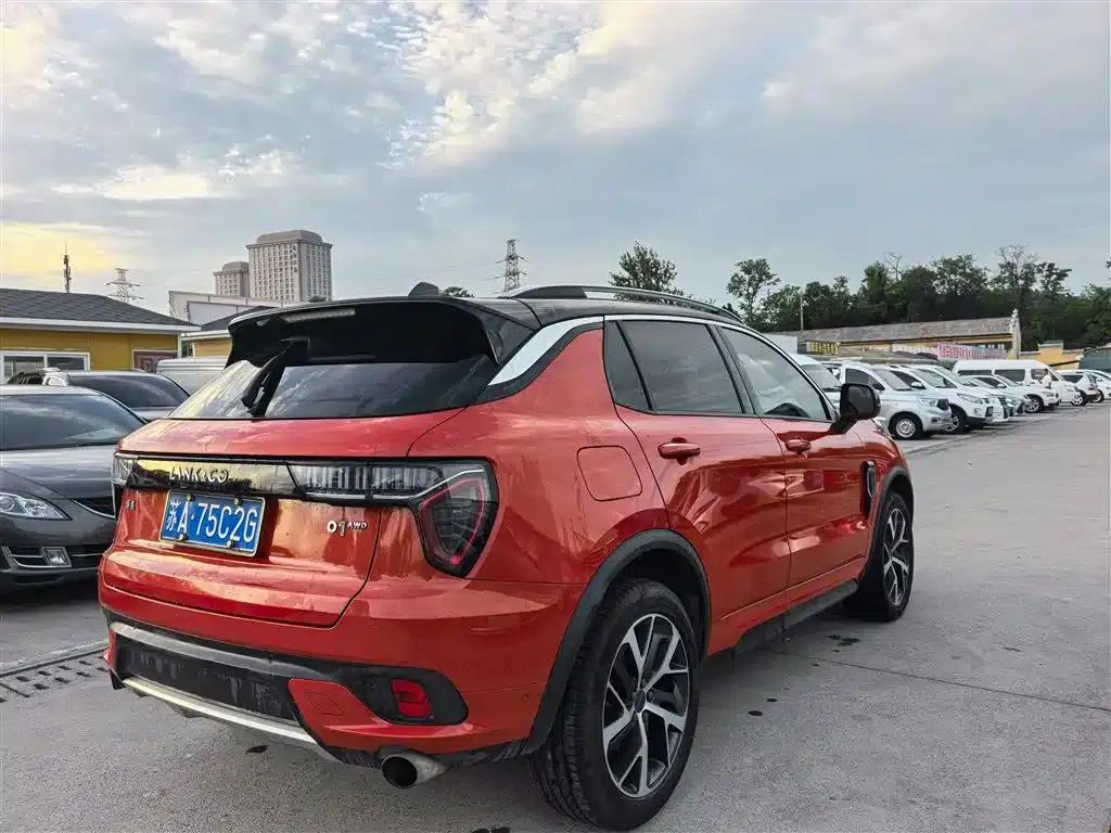 Lynk & Co 01 2017 2.0T AWD Pro Edition — миниатюра 6