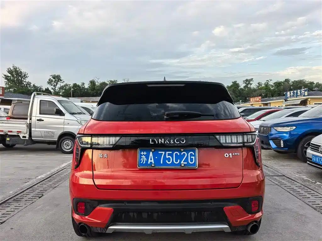 Lynk & Co 01 2017 2.0T AWD Pro Edition — миниатюра 7