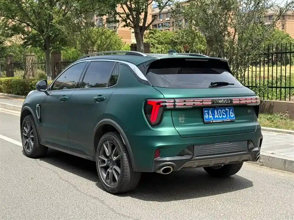 Lynk & Co 01 2023 2.0TD Two-Wheel Drive Pro — миниатюра 3
