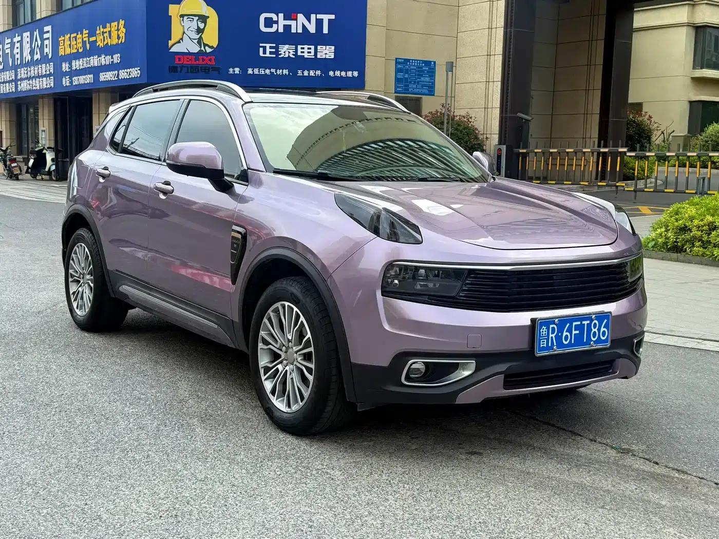 Lynk & Co 01 2018 2.0T 2WD+ Edition — миниатюра 1