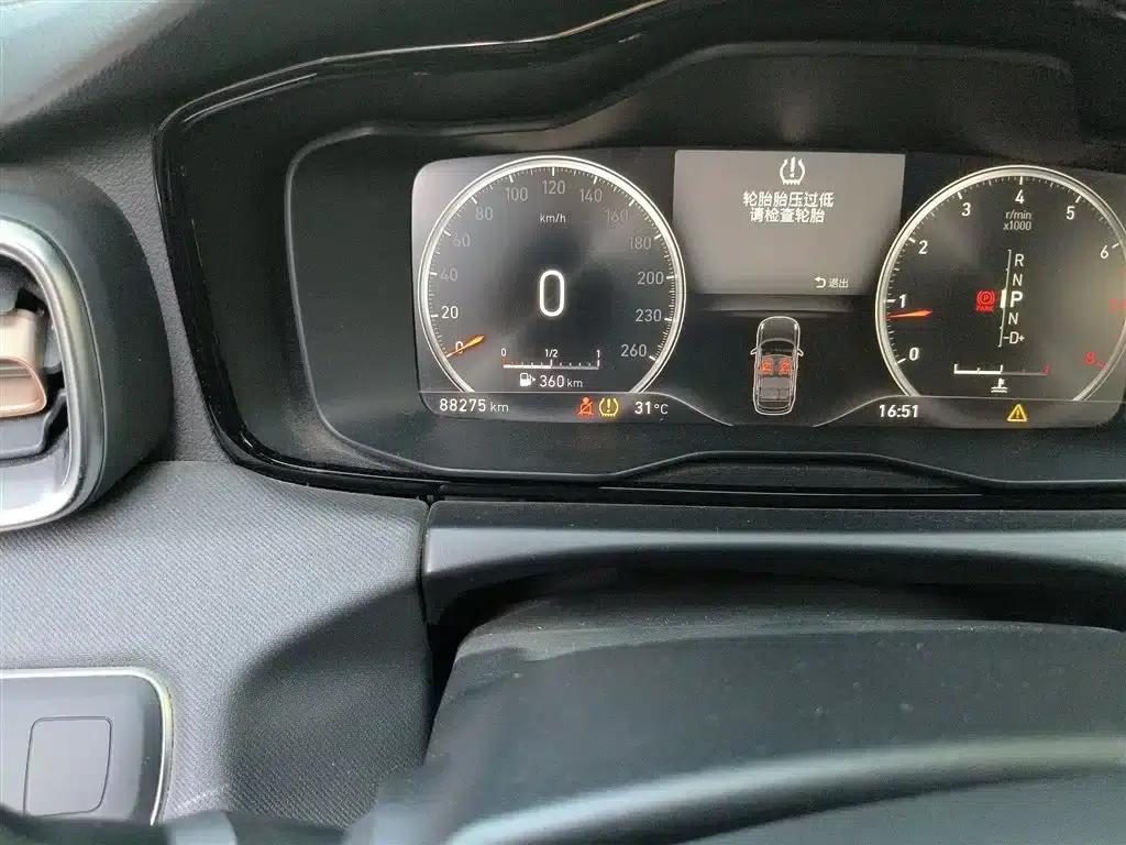 Lynk & Co 01 2019 2.0T 2WD Pro Edition (National V Emission Standard) — миниатюра 3
