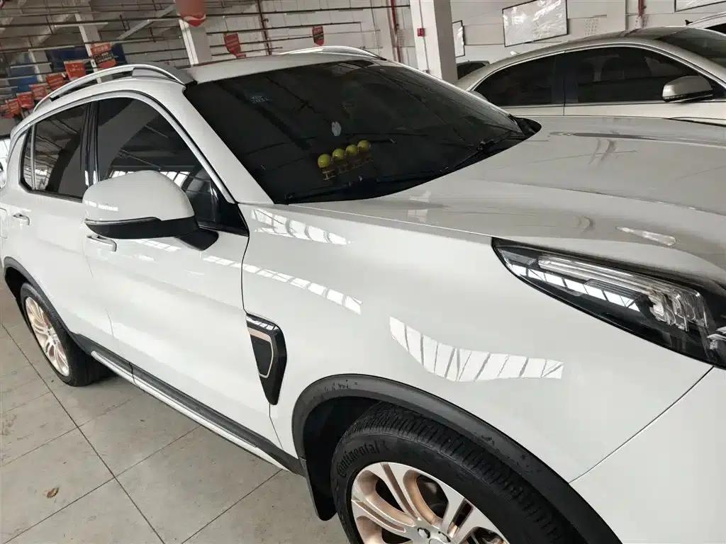 Lynk & Co 01 2017 2.0T 2WD Pro Edition — миниатюра 23