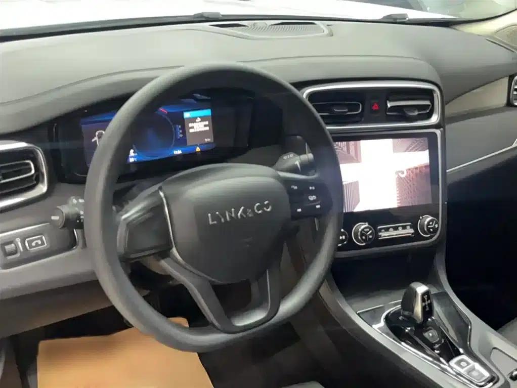 Lynk & Co 01 2019 2.0T 2WD Pure Edition (China VI Emission Standard) — миниатюра 21