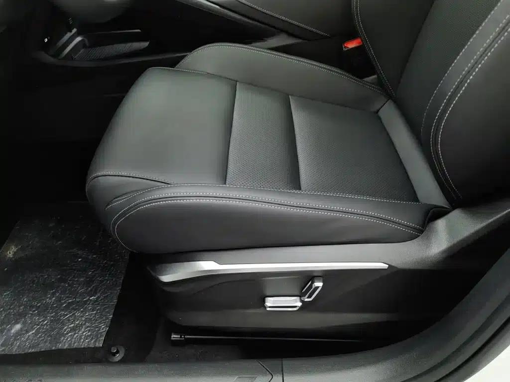 Lynk & Co 06 2023 Remix 1.5T Pro — миниатюра 20