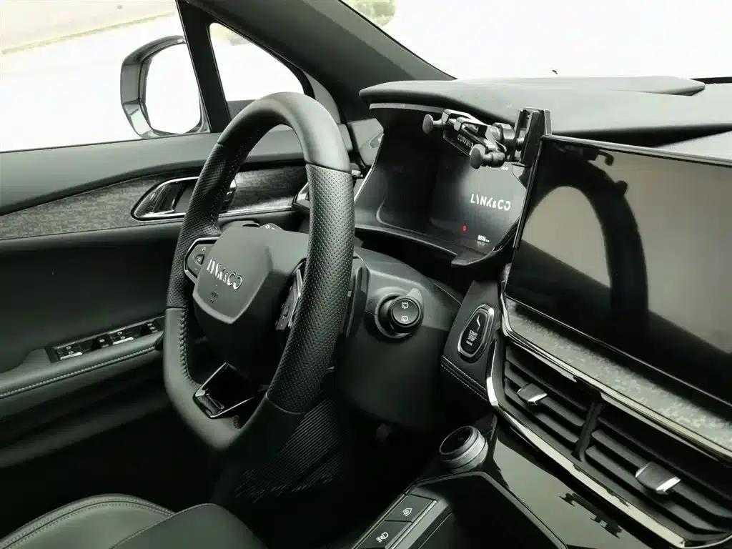 Lynk & Co 06 2023 Remix 1.5T Pro — миниатюра 22