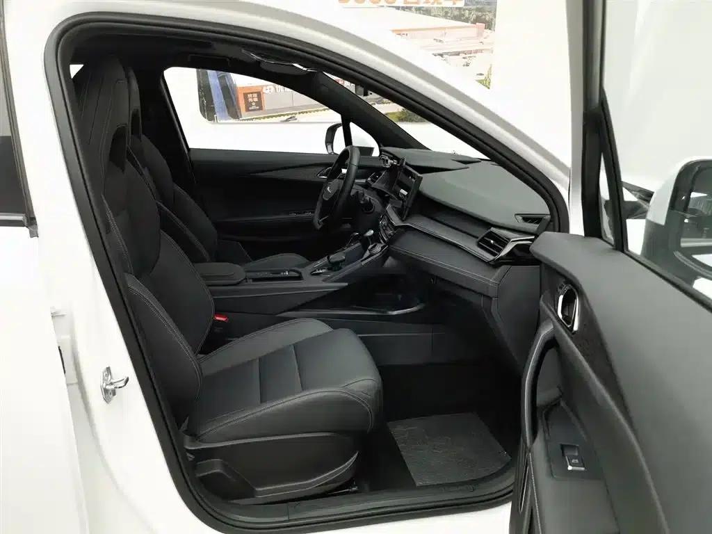 Lynk & Co 06 2023 Remix 1.5T Pro — миниатюра 23