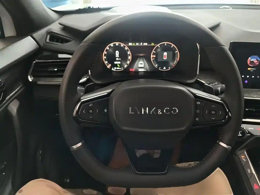 Lynk & Co 06 2020 1.5T Pro — миниатюра 11