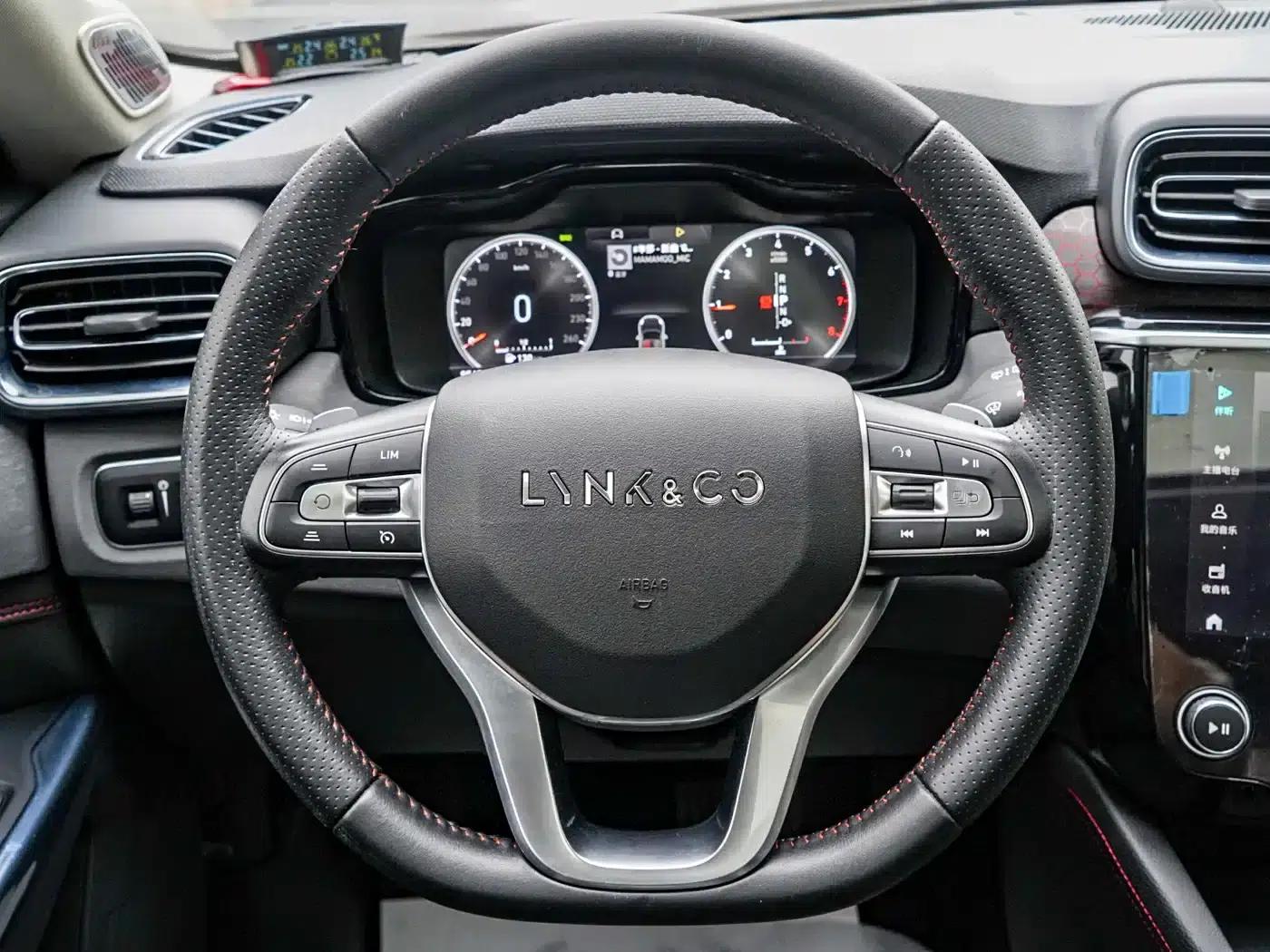 Lynk & Co 02 2018 1.5T DCT 2WD Pro Edition (National V Emission Standard) — миниатюра 12