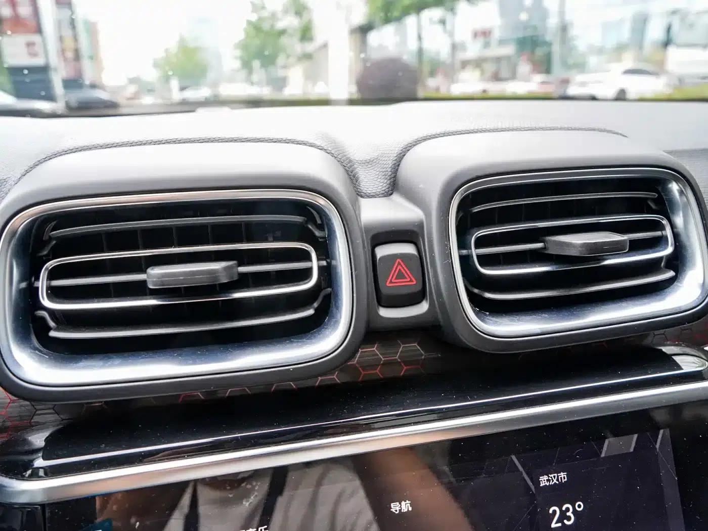 Lynk & Co 02 2018 1.5T DCT 2WD Pro Edition (National V Emission Standard) — миниатюра 14