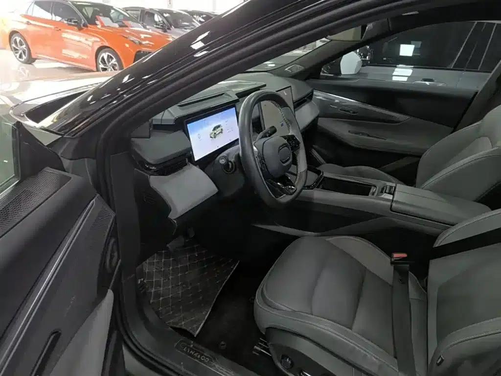 Lynk & Co 08 EM-P 2023 Model, 220km/h, Halo 4WD Performance — миниатюра 16