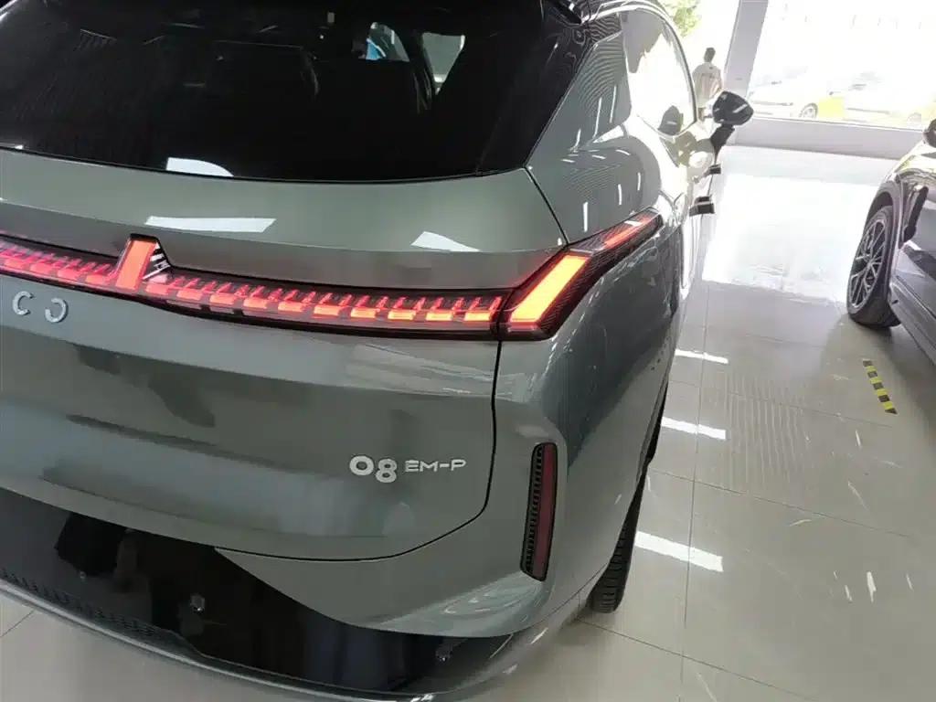 Lynk & Co 08 EM-P 2023 Model, 220km/h, Halo 4WD Performance — миниатюра 8
