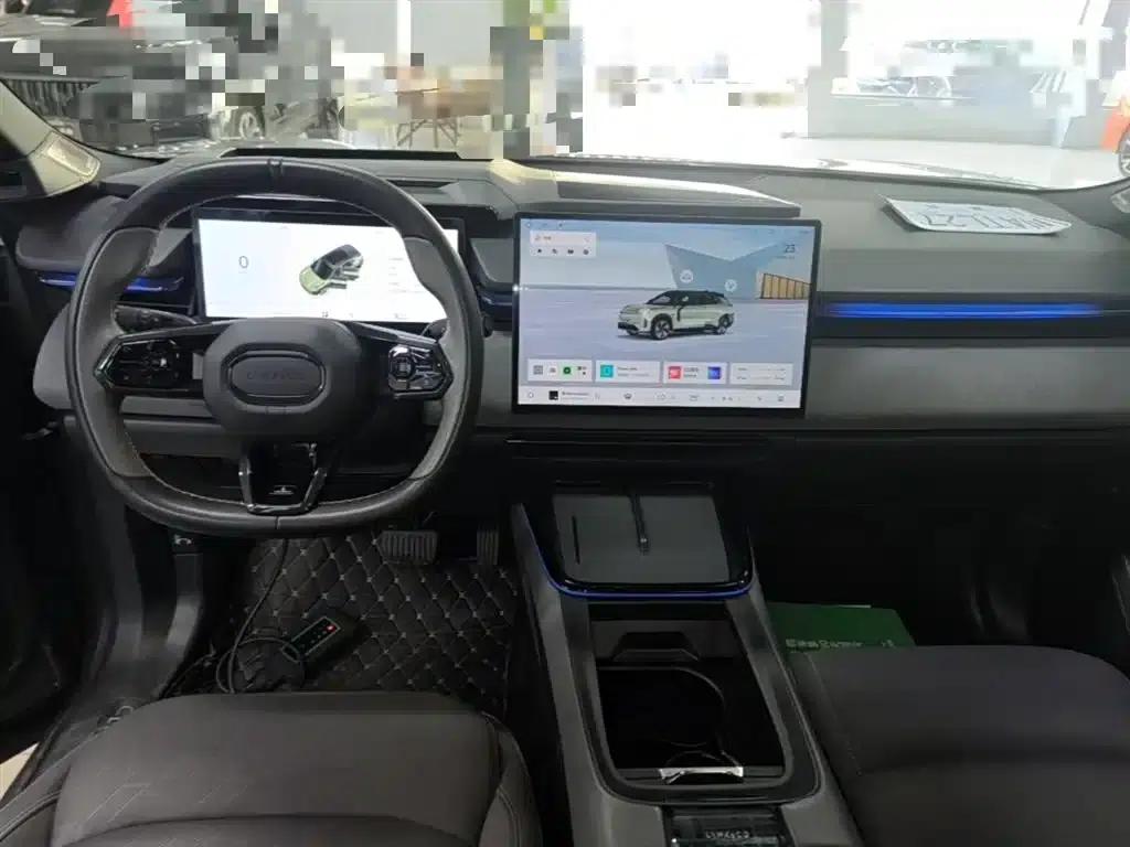 Lynk & Co 08 EM-P 2023 Model, 220km/h, Halo 4WD Performance — миниатюра 10