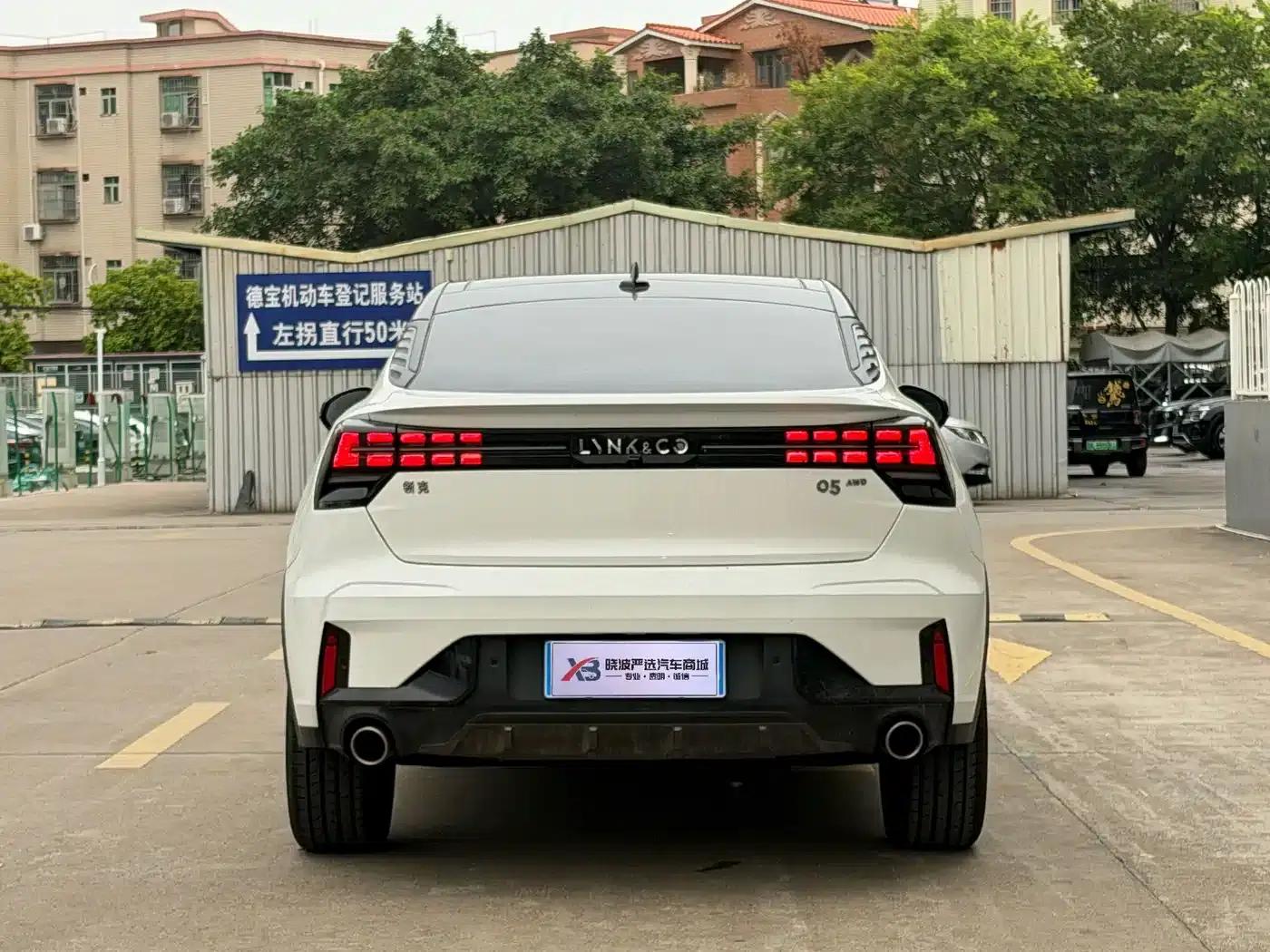 Lynk & Co 05 2022 2.0TD AWD Halo — миниатюра 4