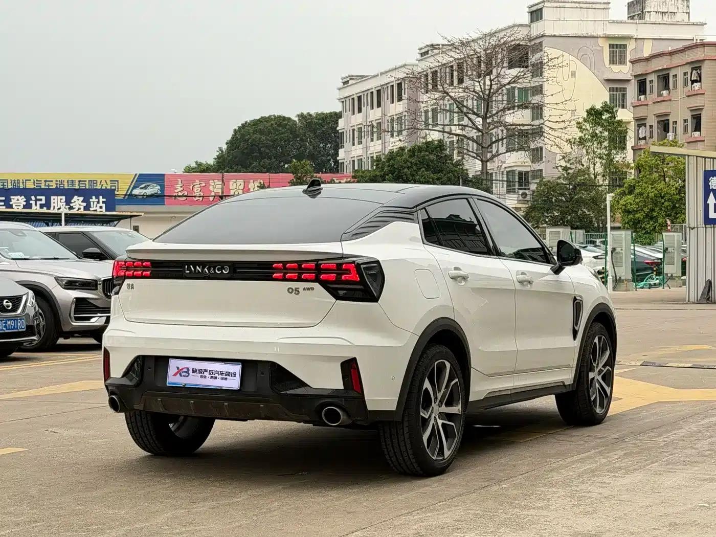 Lynk & Co 05 2022 2.0TD AWD Halo — миниатюра 5
