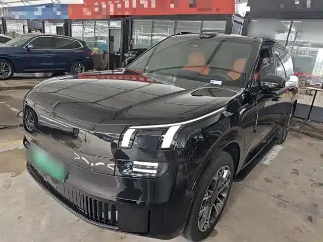 Lynk & Co 900 2025 2.0T Ultra 6-seater