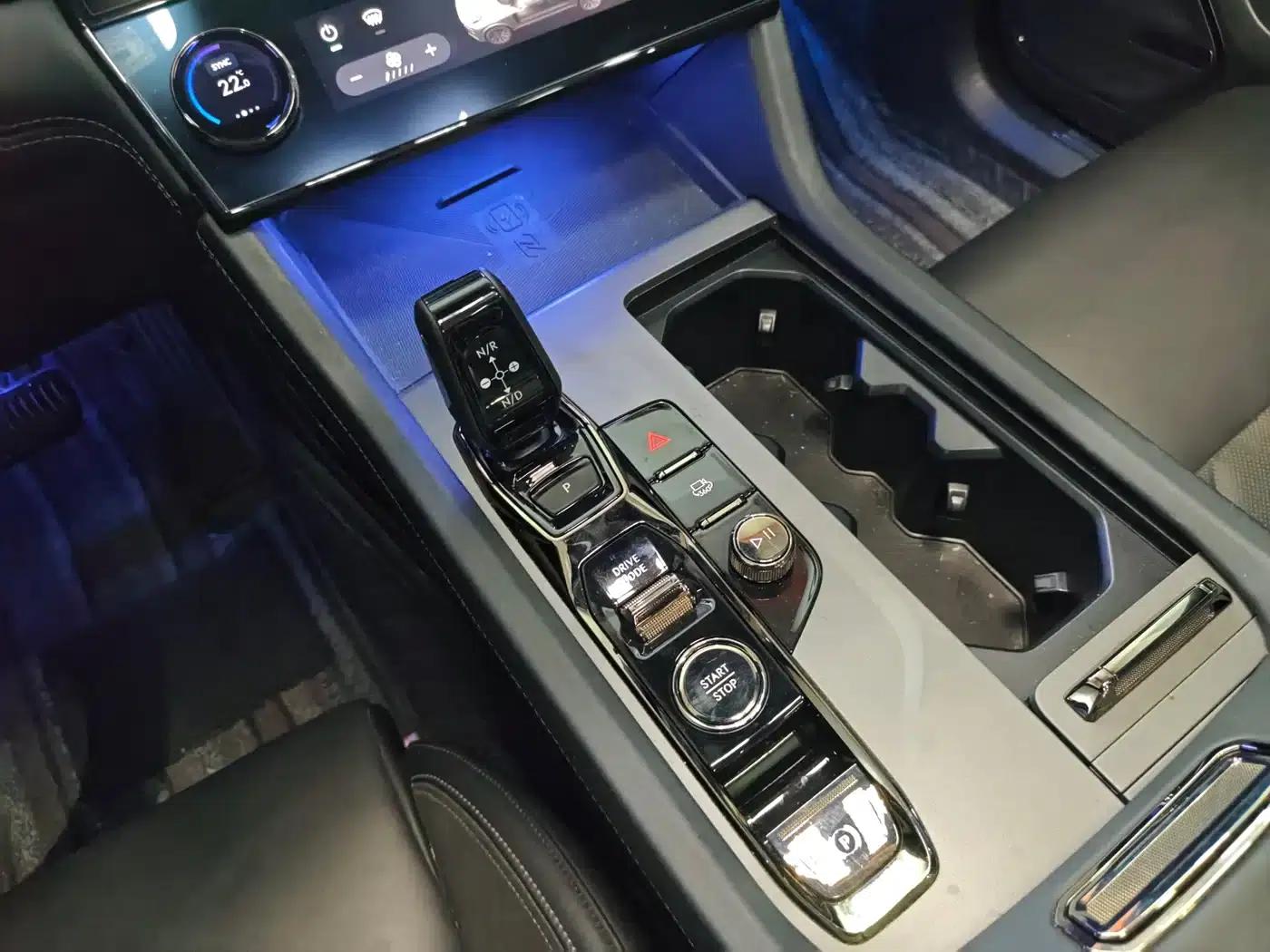 Lynk & Co 09 EM-P 2021 2.0T PHEV Ultra Six-Seater — миниатюра 8