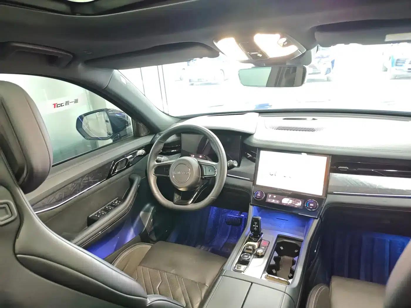 Lynk & Co 09 EM-P 2021 2.0T PHEV Ultra Six-Seater — миниатюра 9