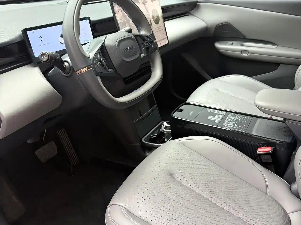 Lynk & Co Z20 2025 Model 530km RWD Pro — миниатюра 4