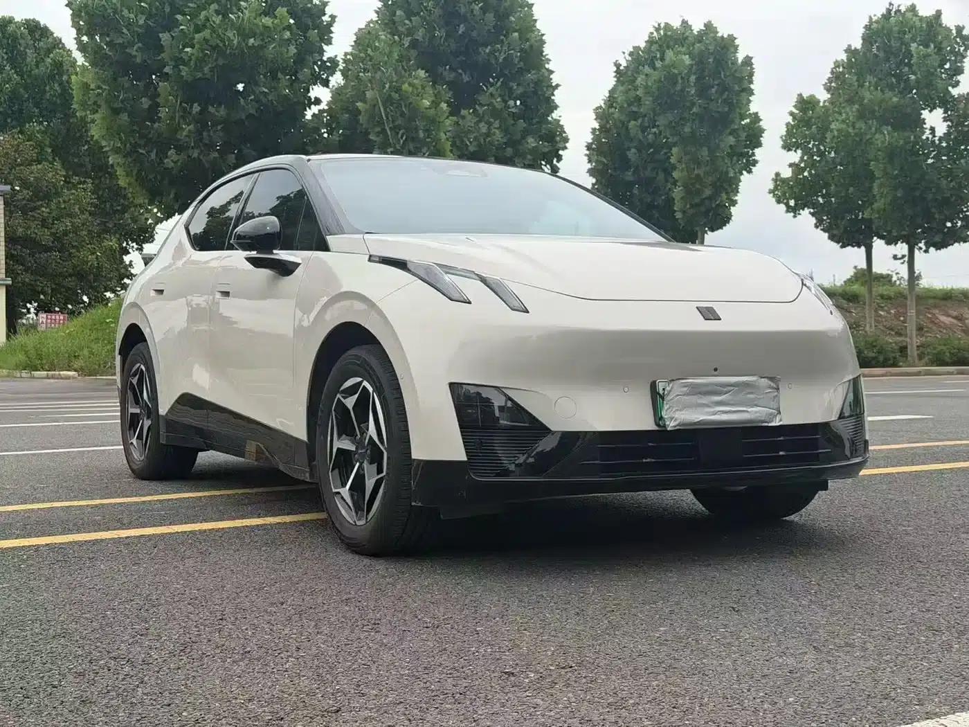 Lynk & Co Z20 2026 Model 430km RWD Pro — миниатюра 3