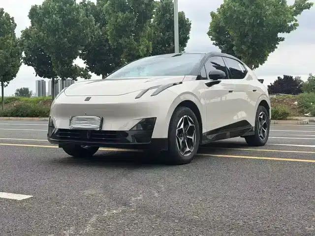 Lynk & Co Z20 2026 Model 430km RWD Pro