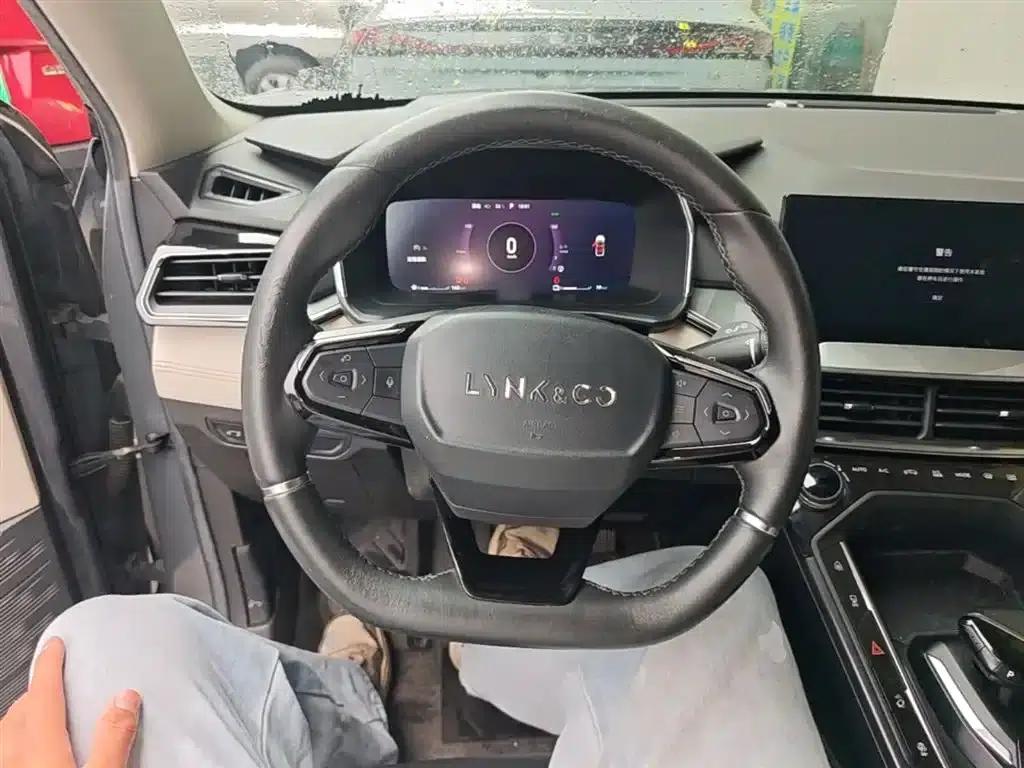 Lynk & Co 06 EM-P 2020 PHEV Plus — миниатюра 11