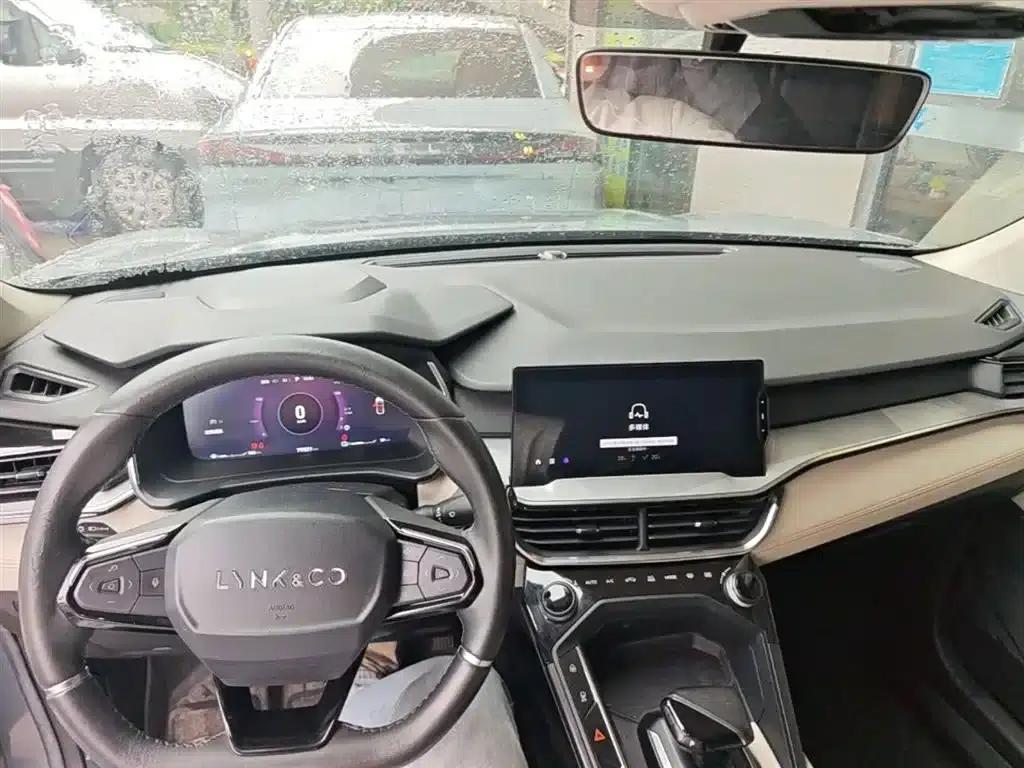 Lynk & Co 06 EM-P 2020 PHEV Plus — миниатюра 10