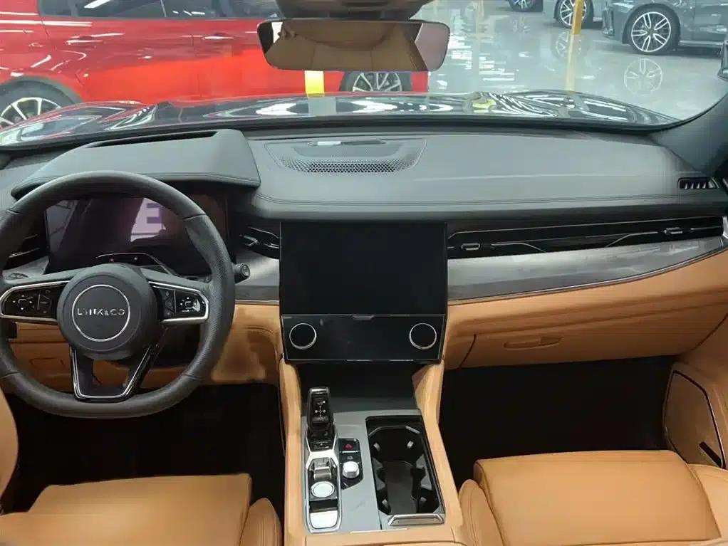 Lynk & Co 09 2024 2.0T AWD Sport Edition (5-seater) — миниатюра 10
