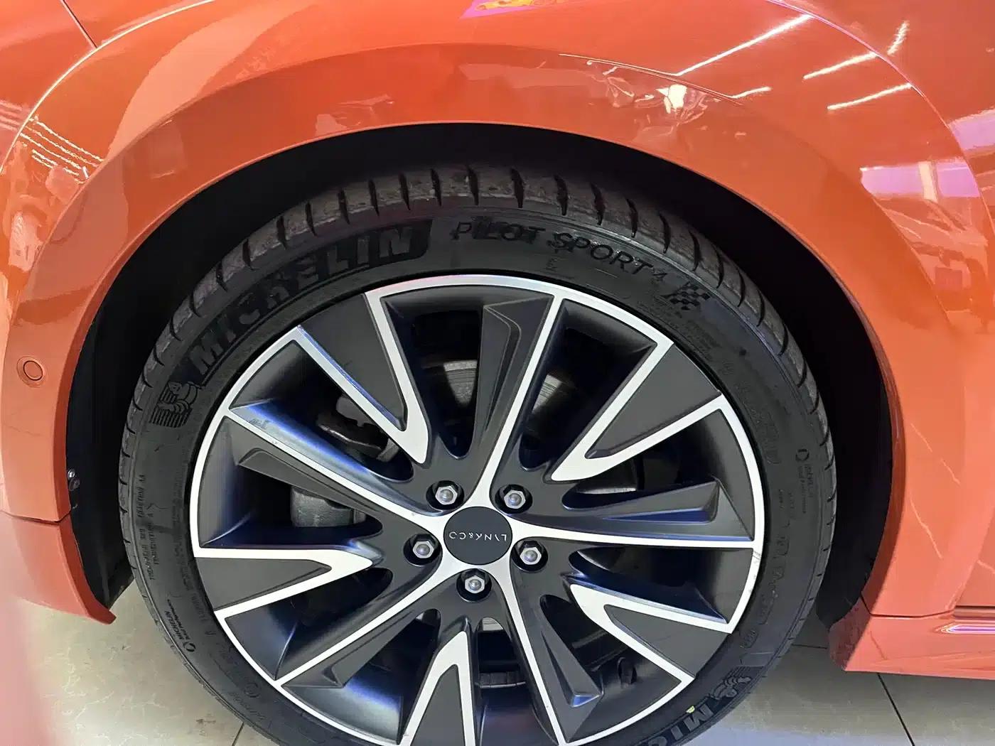 Lynk & Co 02 Hatchback 2022 2.0TD Plus — миниатюра 17