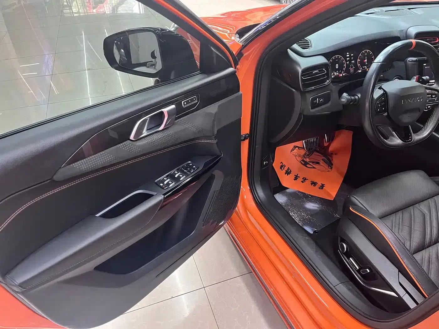 Lynk & Co 02 Hatchback 2022 2.0TD Plus — миниатюра 7