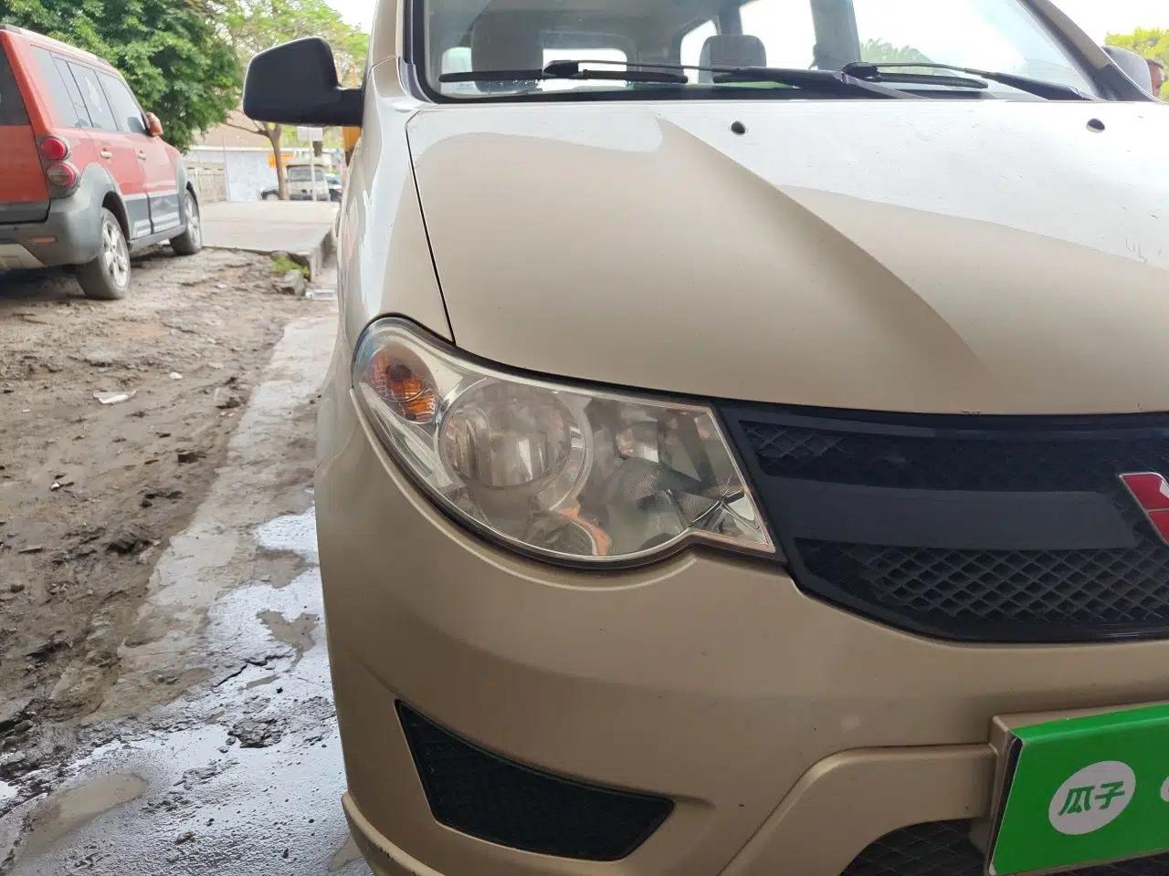 Wuling Hongguang 2015 1.5L S Basic Version China V Standard — миниатюра 7