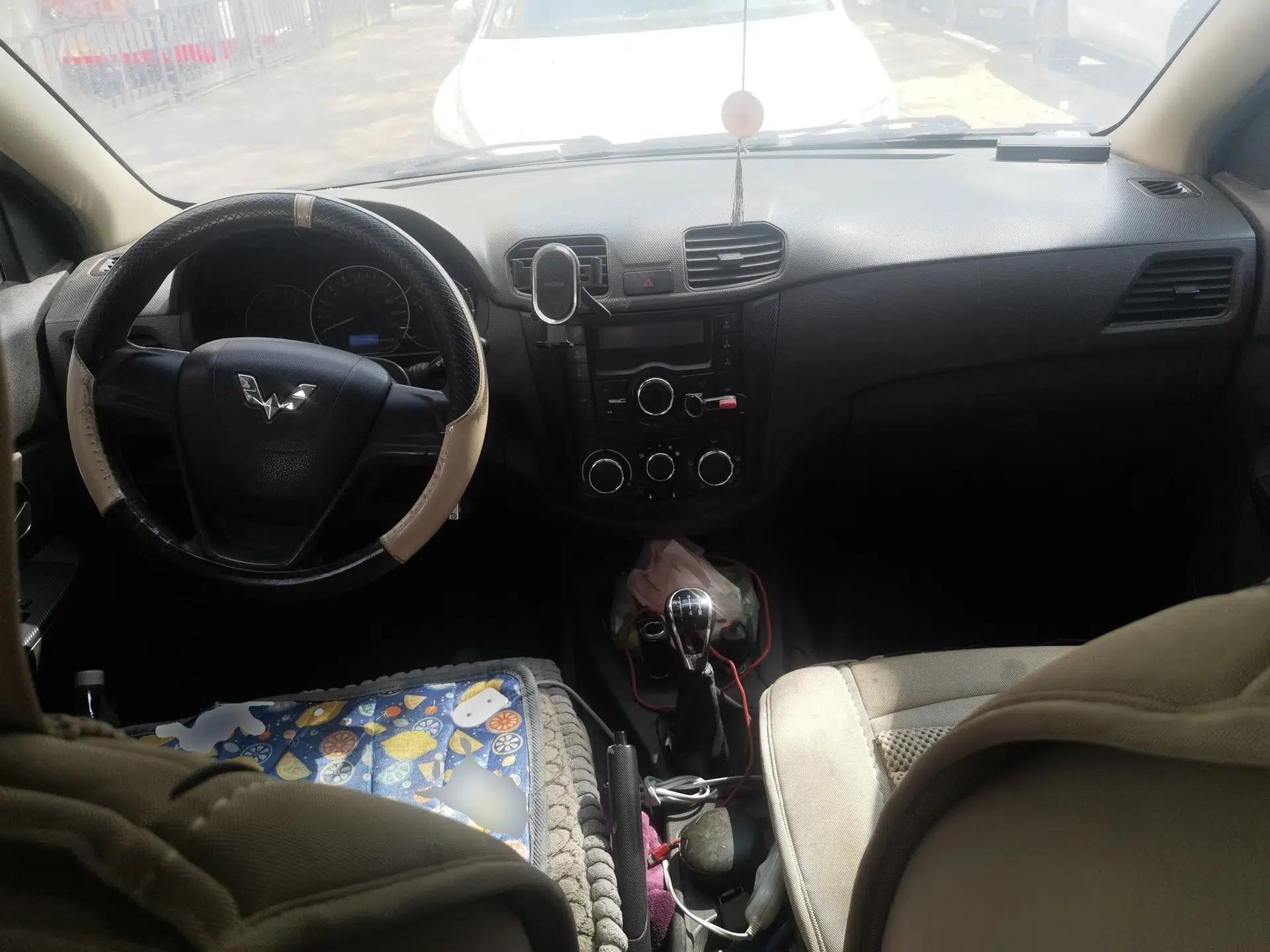Wuling Hongguang 2016 1.5L Restyled S Comfort Version — миниатюра 10