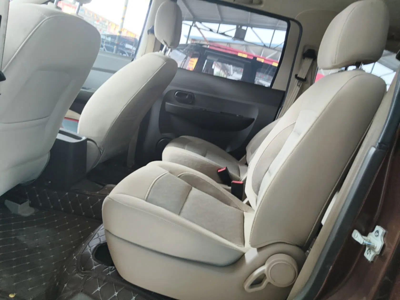 Wuling Hongguang 2014 1.5L S Standard Version — миниатюра 20