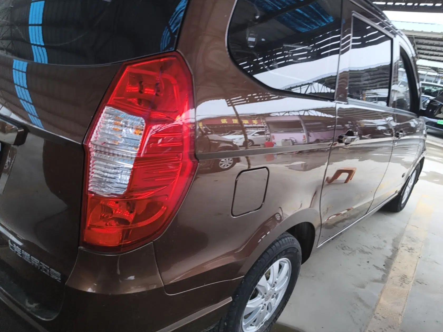 Wuling Hongguang 2014 1.5L S Standard Version — миниатюра 7