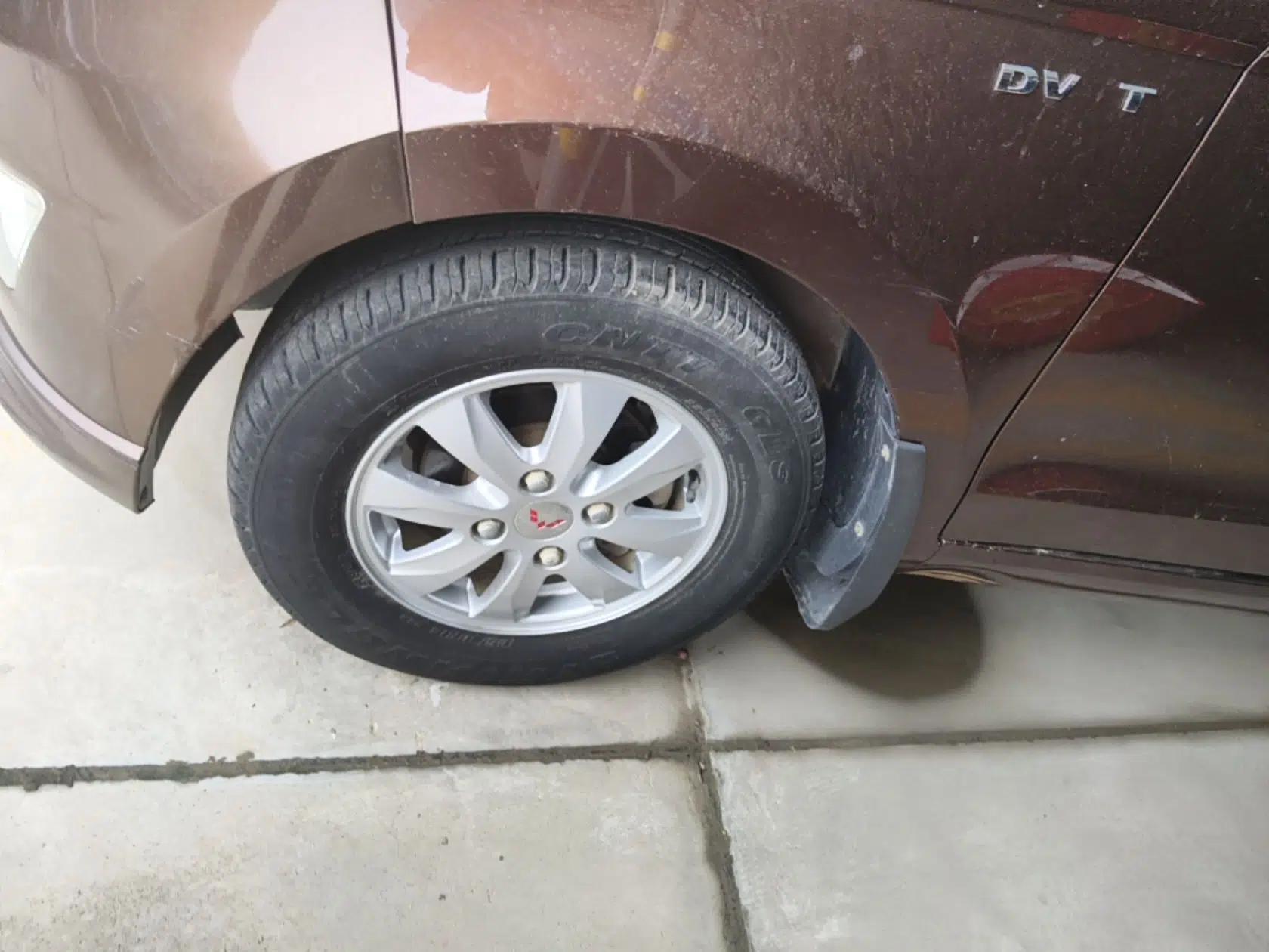 Wuling Hongguang 2014 1.5L S Standard Version — миниатюра 8