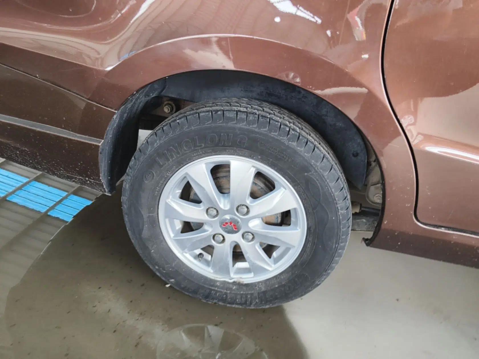 Wuling Hongguang 2014 1.5L S Standard Version — миниатюра 10