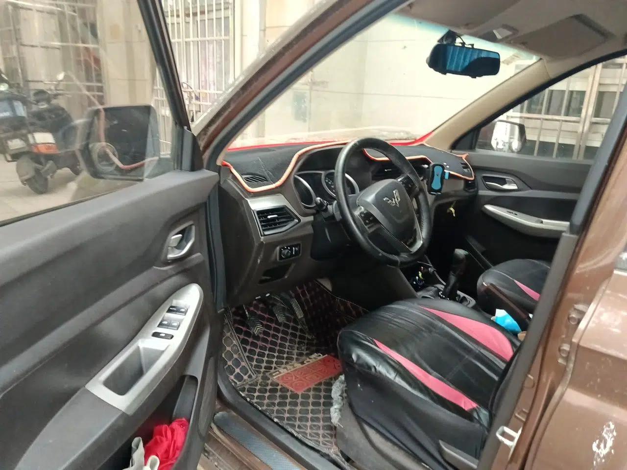 Wuling Hongguang 2018 1.5L Classic S Base Model — миниатюра 19