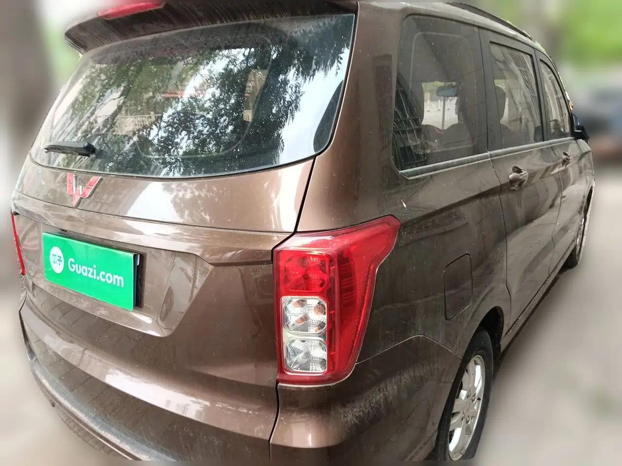 Wuling Hongguang 2018 1.5L Classic S Base Model — миниатюра 6