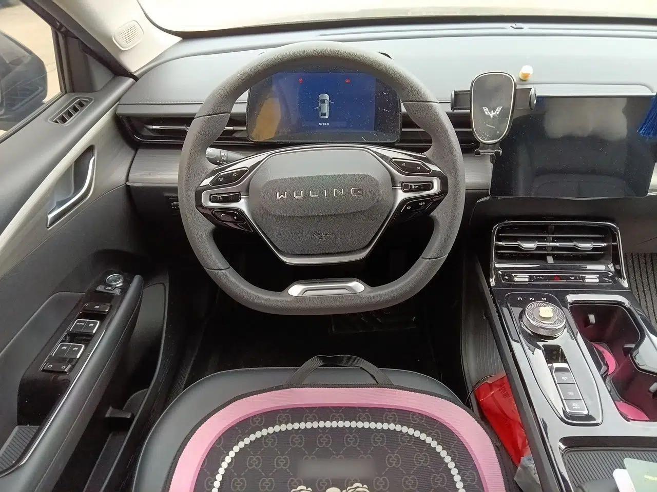 Wuling Xingguang 2024 Co-creation Edition 150 Standard Model — миниатюра 11