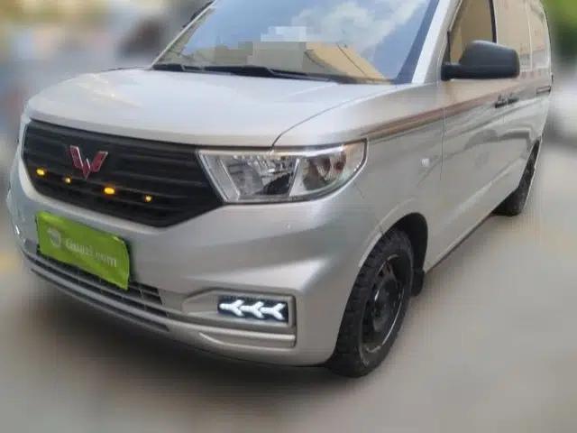 Wuling Hongguang V 2019 1.5L Jingqu Edition Sealed-Window Vehicle China VI LAR