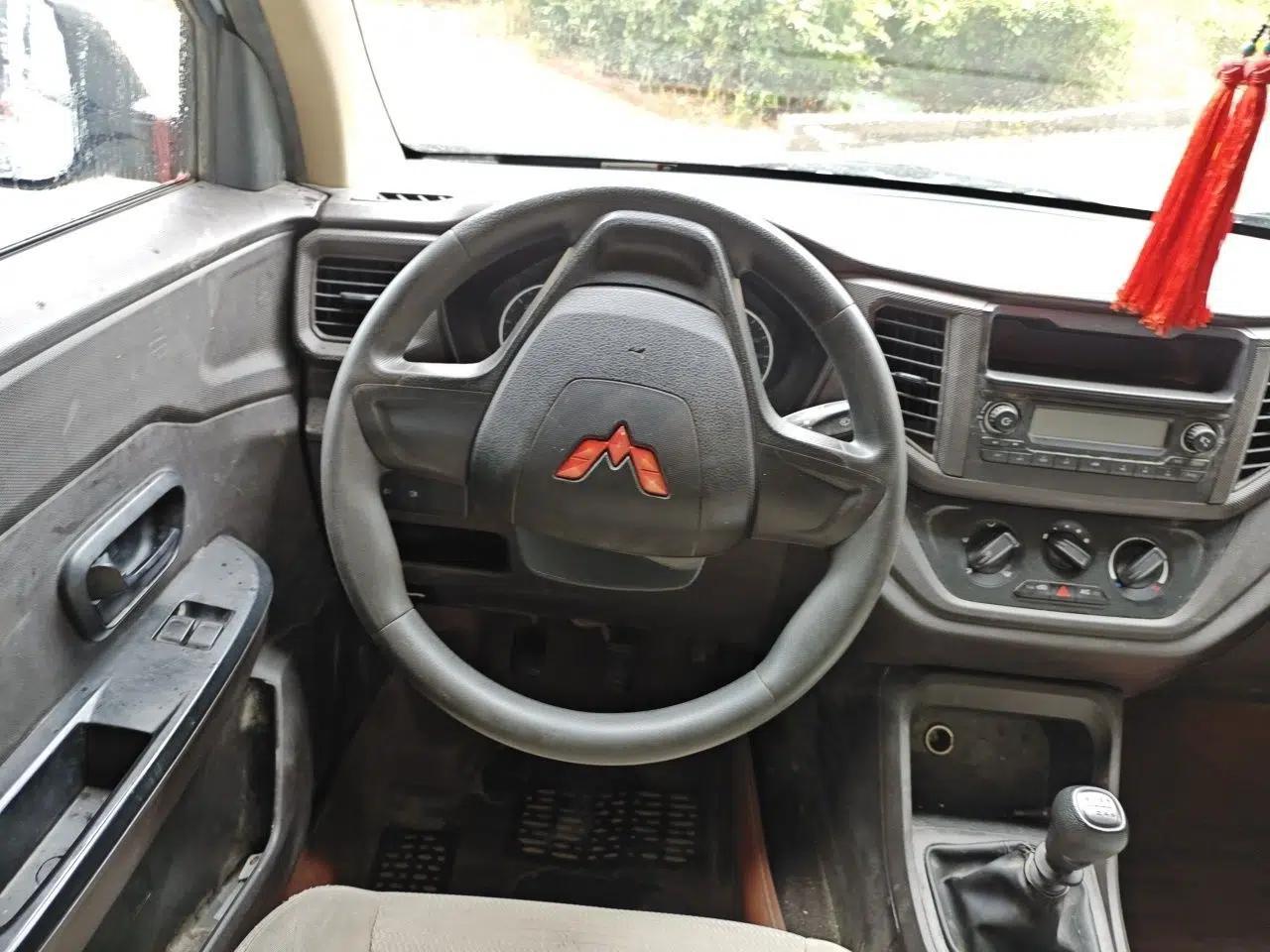 Wuling Hongguang V 2022 1.5L Jingqu Edition Enclosed-Window Vehicle with Electric Power Steering LAR — миниатюра 11