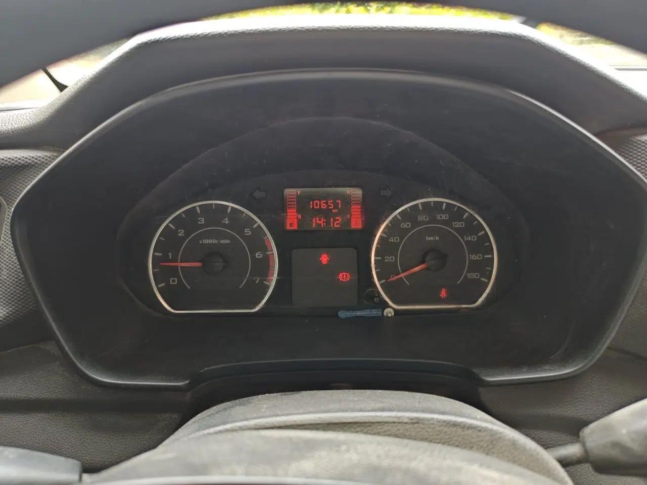 Wuling Hongguang V 2022 1.5L Jingqu Edition Enclosed-Window Vehicle with Electric Power Steering LAR — миниатюра 12