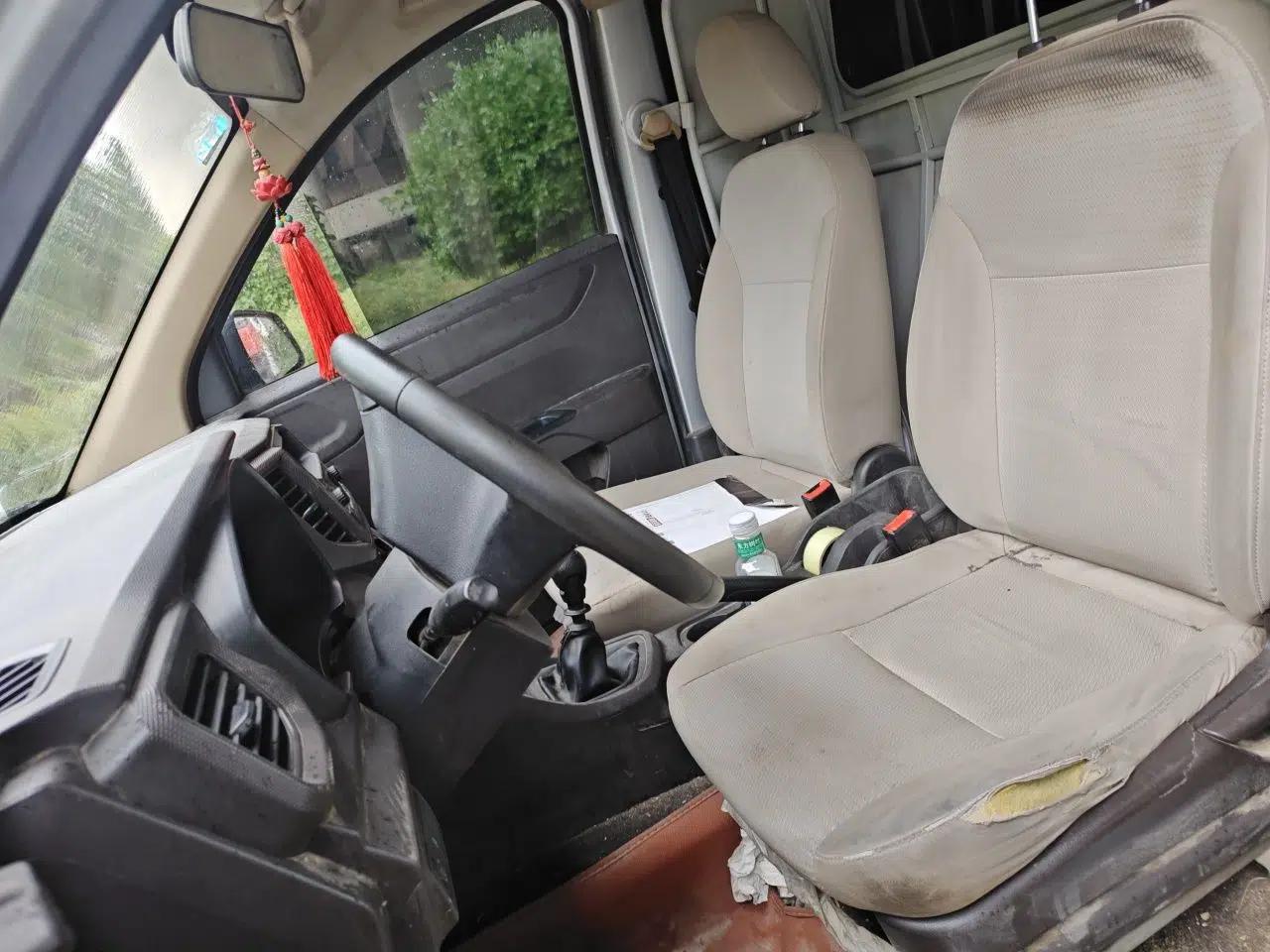 Wuling Hongguang V 2022 1.5L Jingqu Edition Enclosed-Window Vehicle with Electric Power Steering LAR — миниатюра 16