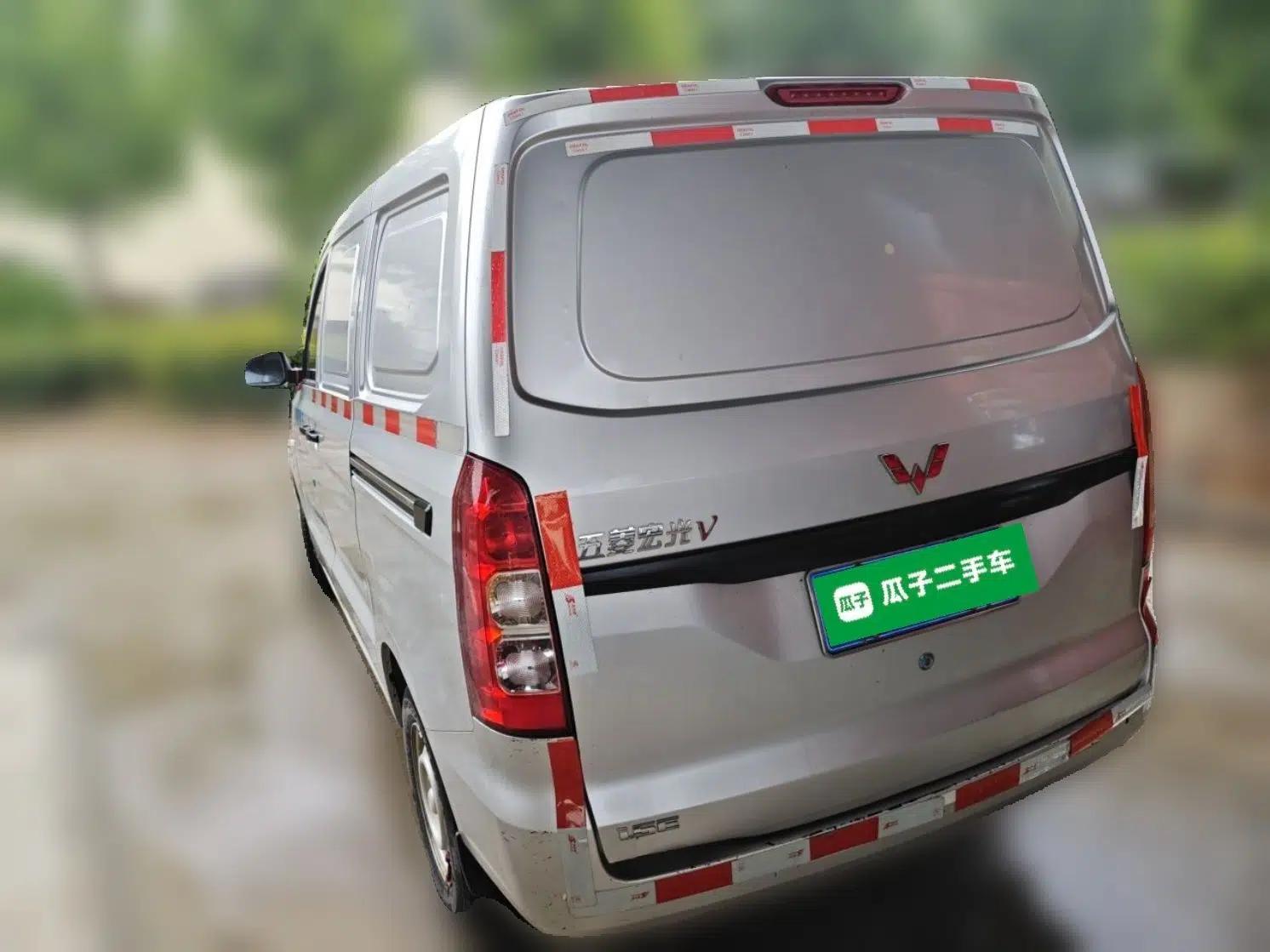 Wuling Hongguang V 2022 1.5L Jingqu Edition Enclosed-Window Vehicle with Electric Power Steering LAR — миниатюра 4
