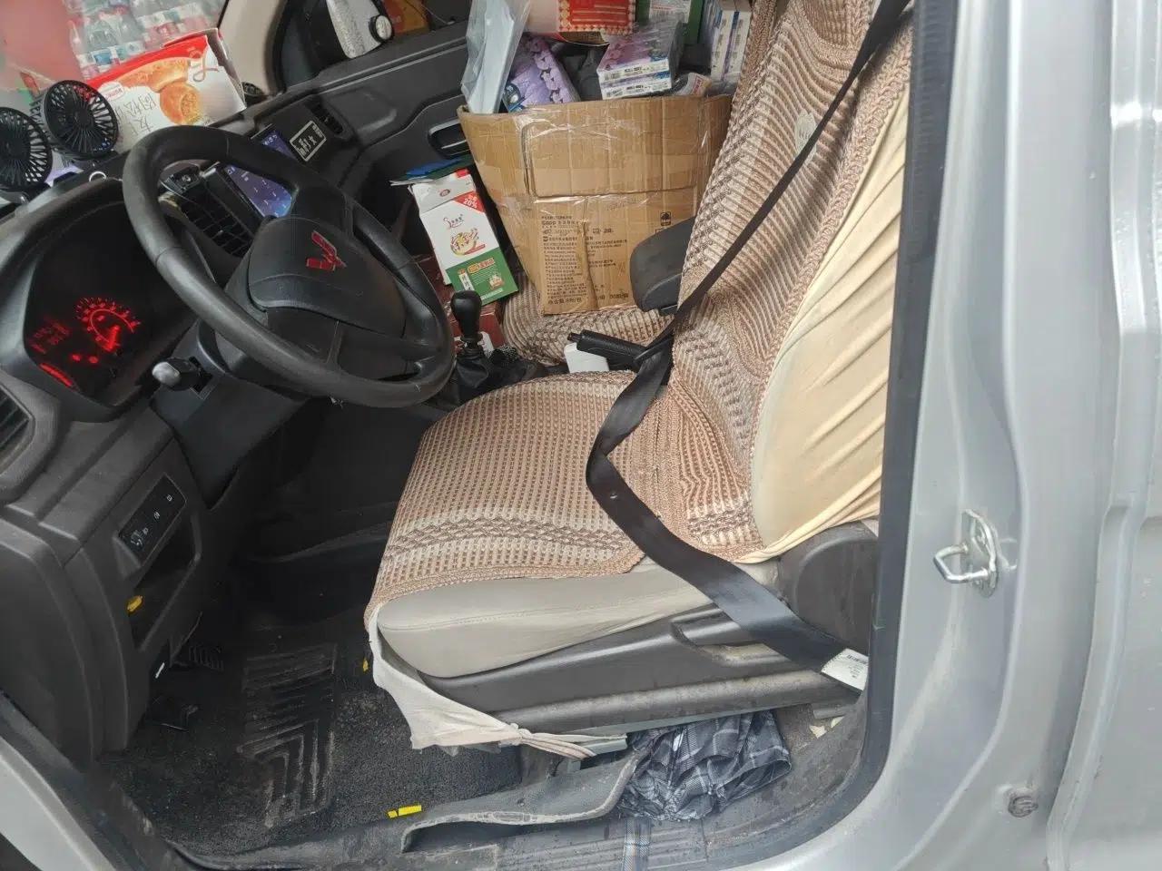 Wuling Hongguang V 2021 1.5L Jingqu Version LAR — миниатюра 16