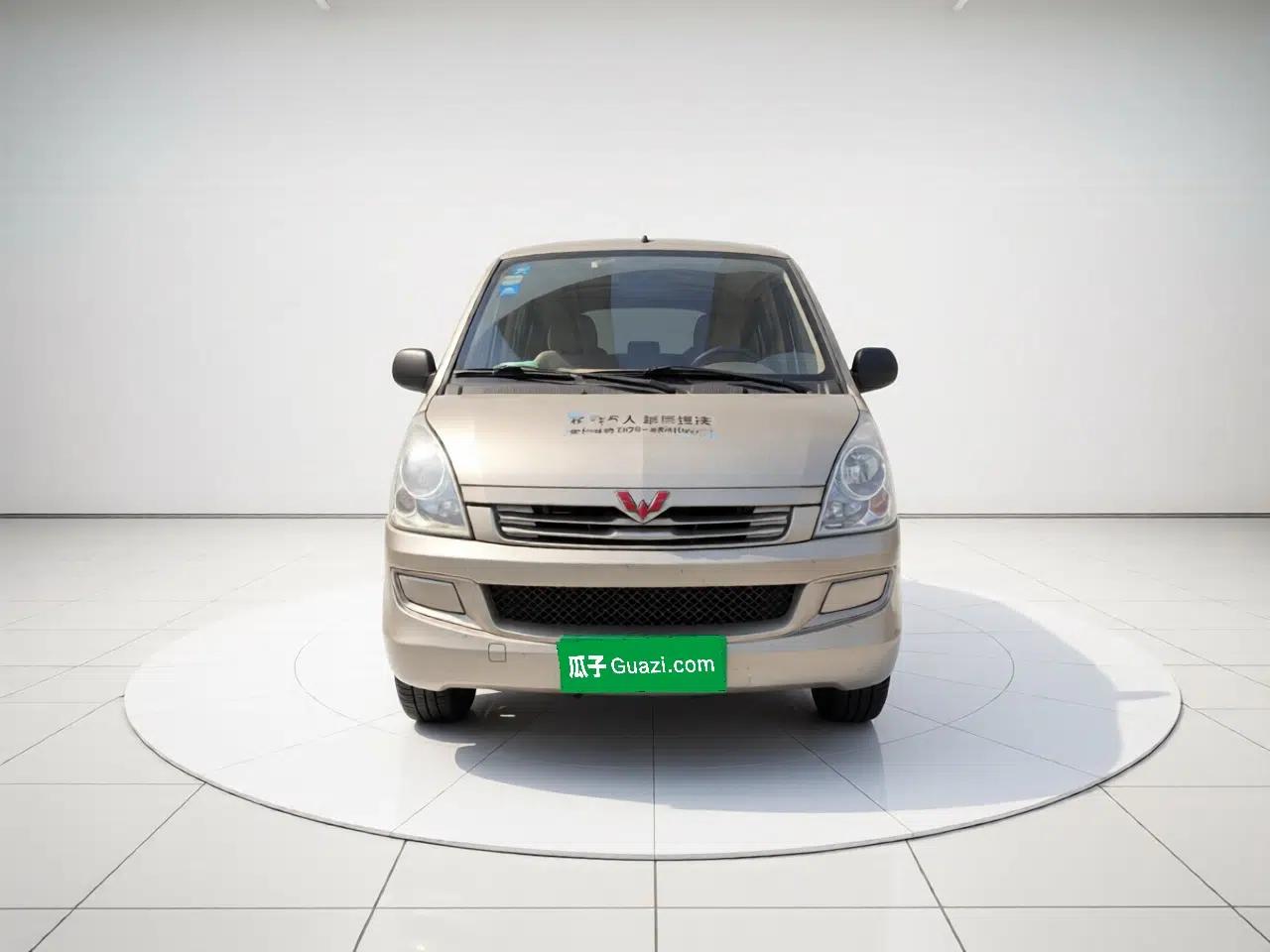 Wuling Rongguang 2014 1.2L S Base Model — миниатюра 2